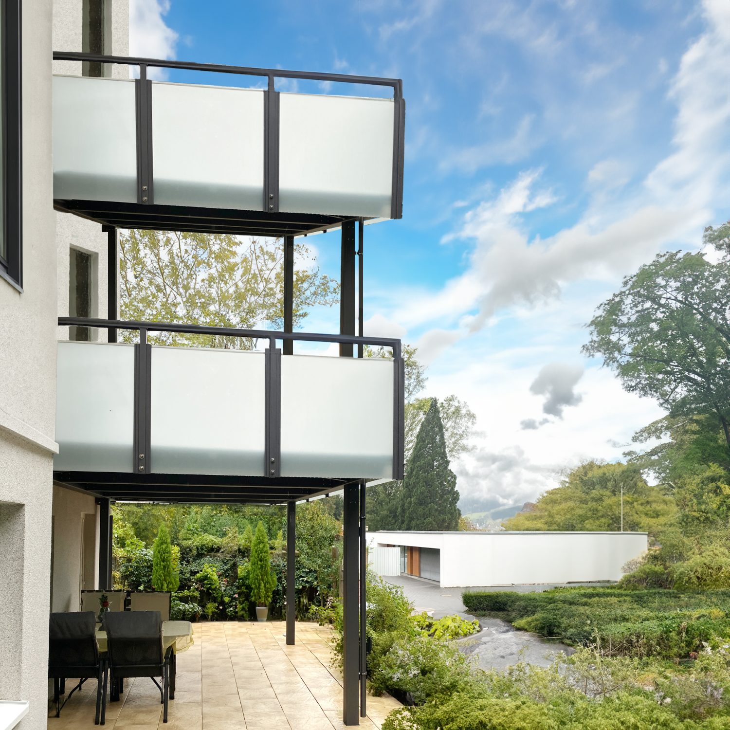 Anstellbalkon aus Stahl 4